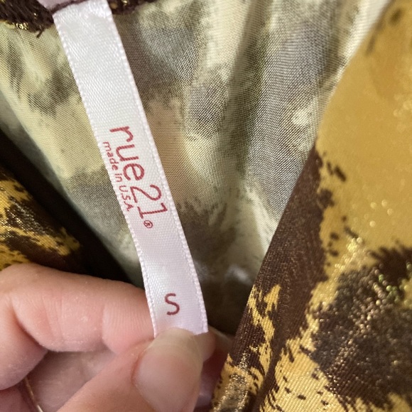 Rue 21 small leopard print tank top - Picture 2 of 4